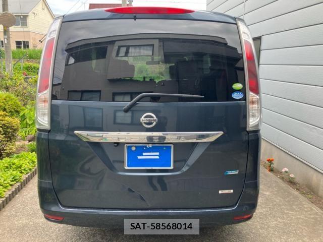 Nissan SERENA 2012-03 8210094-5