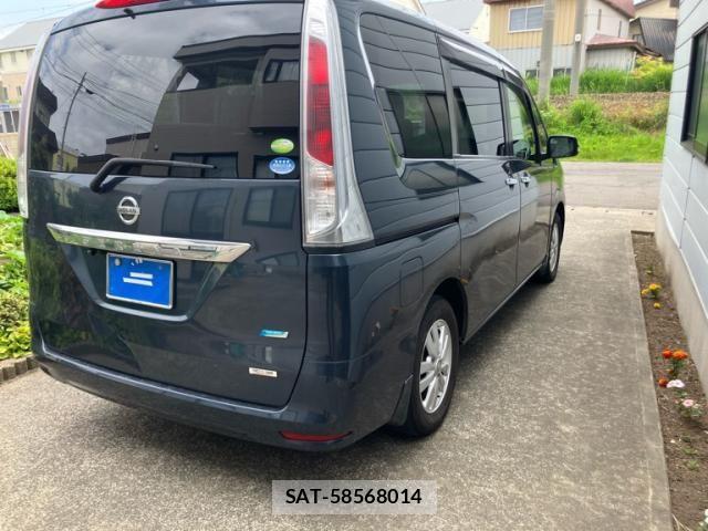 Nissan SERENA 2012-03 8210094-6