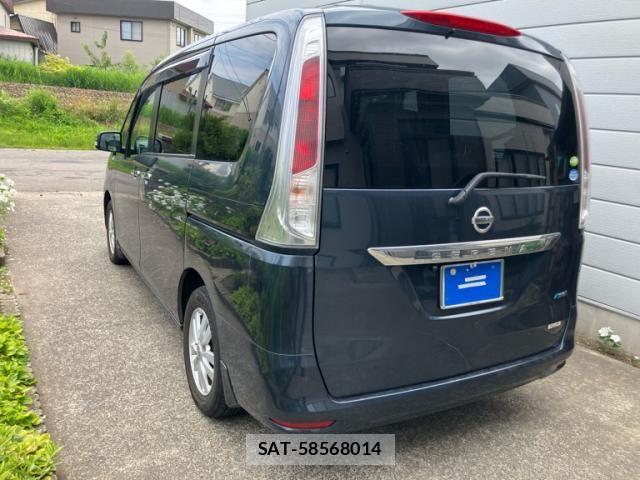 Nissan SERENA 2012-03 8210094-7