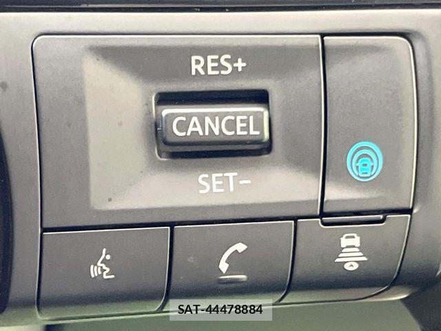 Nissan SERENA 2024-03 8210045-7