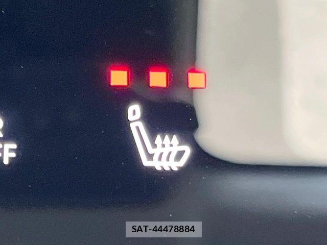 Nissan SERENA 2024-03 8210045-8