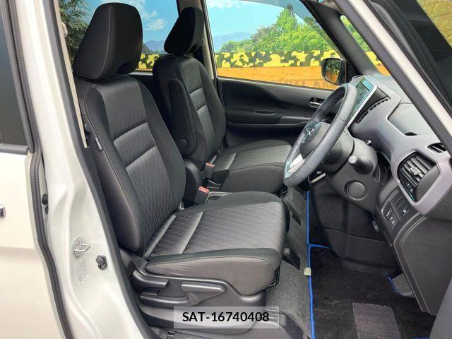 Nissan SERENA 2021-09 8210059-6