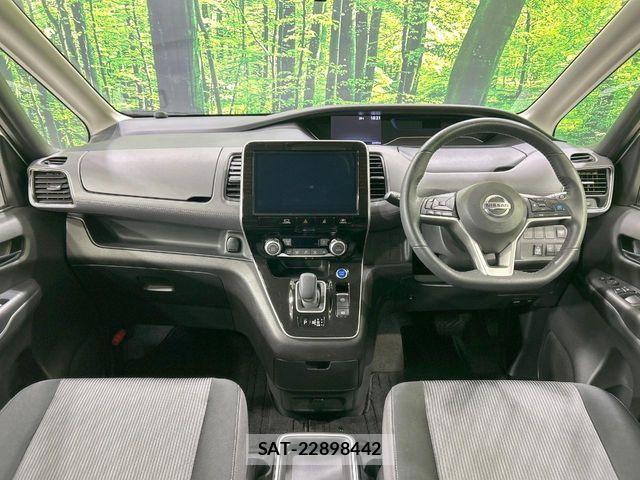 Nissan SERENA 2021-08 8210049-1