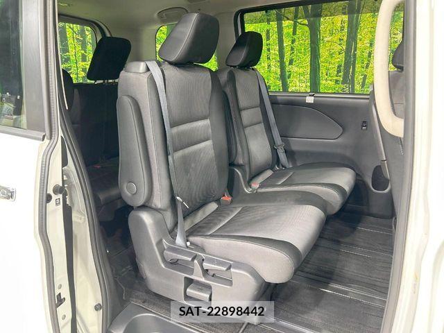 Nissan SERENA 2021-08 8210049-8