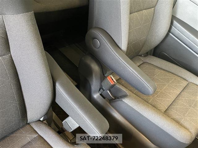 Nissan SERENA 2023-10 8210066-23