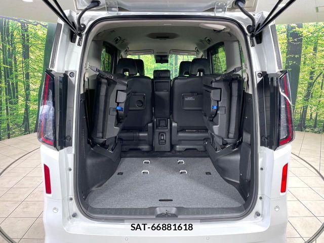 Nissan SERENA 2023-05 8210044-10