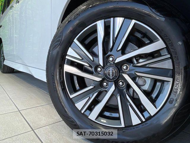 Nissan SERENA 2023-06 8210028-13