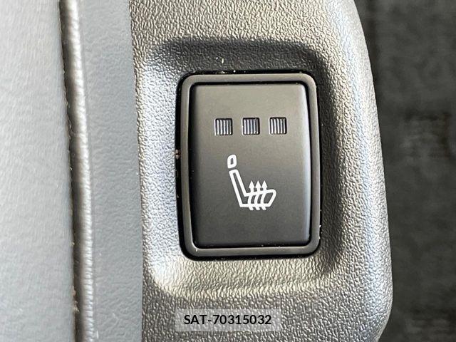 Nissan SERENA 2023-06 8210028-6