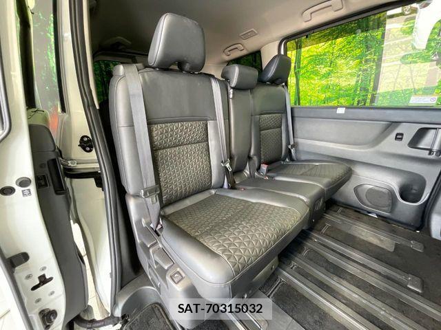 Nissan SERENA 2023-06 8210028-8