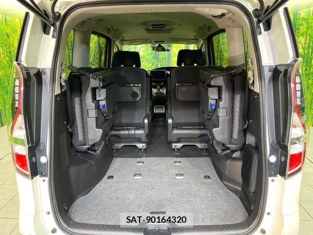 Nissan SERENA 2020-07 8210061-10