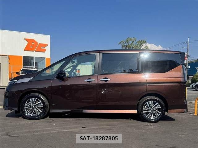 Nissan SERENA 2023-07 8210034-10