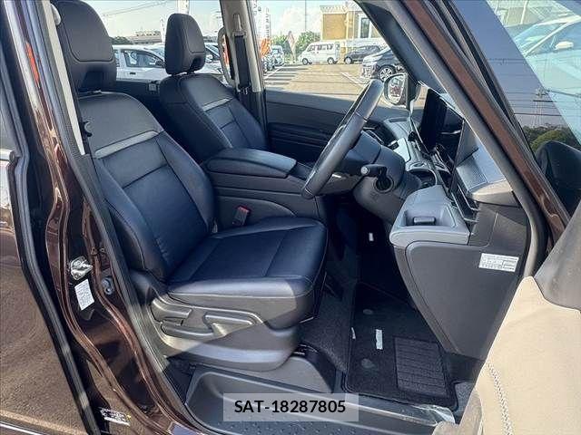 Nissan SERENA 2023-07 8210034-15