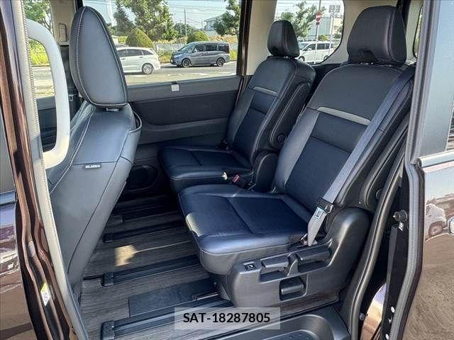 Nissan SERENA 2023-07 8210034-18