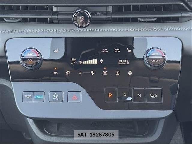 Nissan SERENA 2023-07 8210034-25