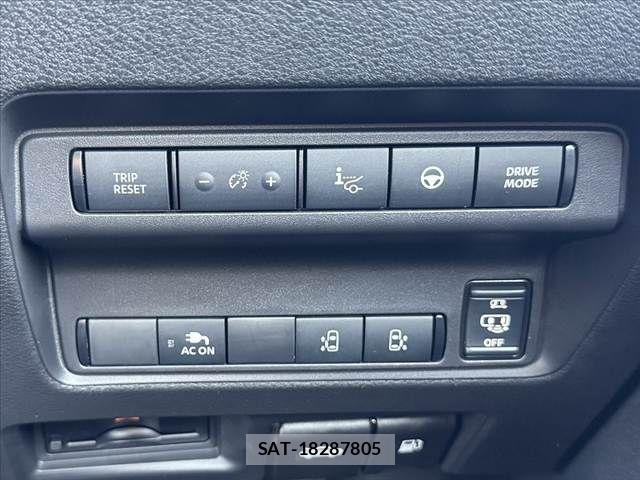 Nissan SERENA 2023-07 8210034-6