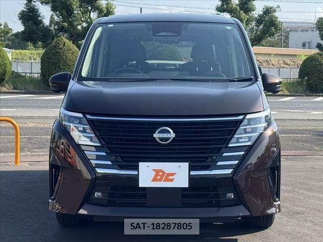Nissan SERENA 2023-07 8210034-8