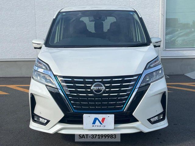 Nissan SERENA 2022-06 8210050-13