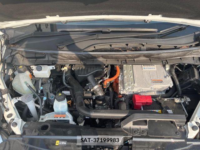Nissan SERENA 2022-06 8210050-17