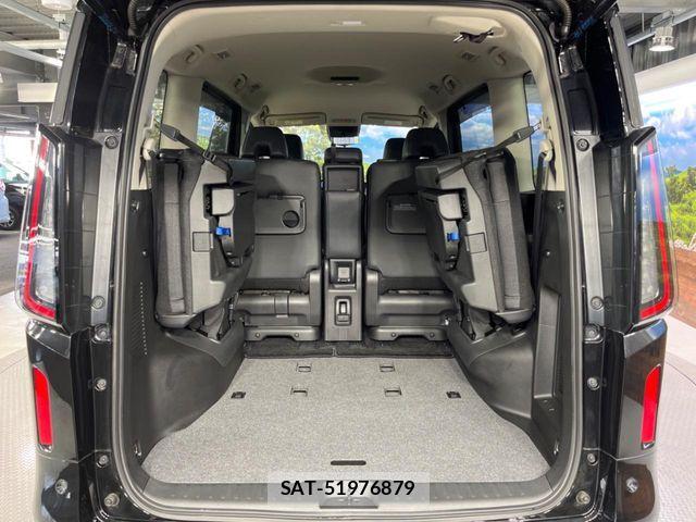Nissan SERENA 2023-12 8210036-11