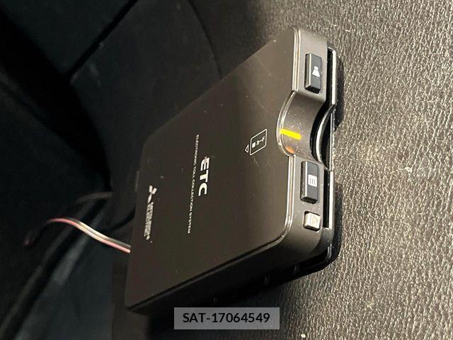 Nissan SERENA 2022-07 8210085-6