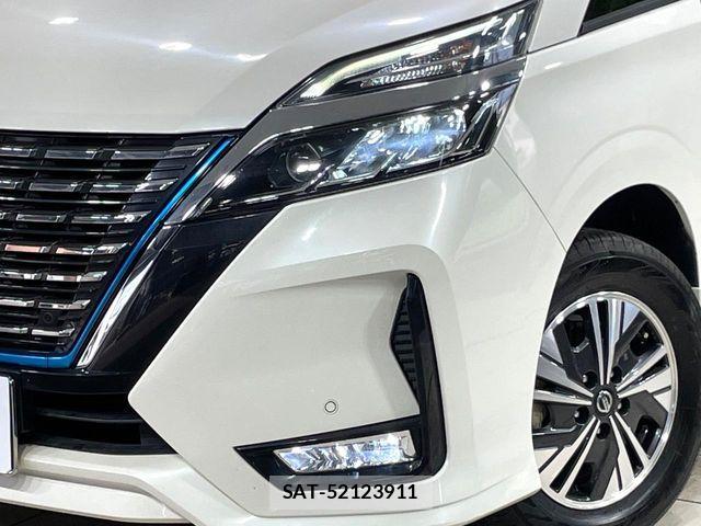 Nissan SERENA 2019-10 8210058-12