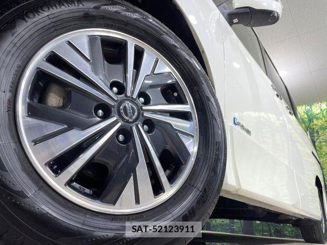 Nissan SERENA 2019-10 8210058-13