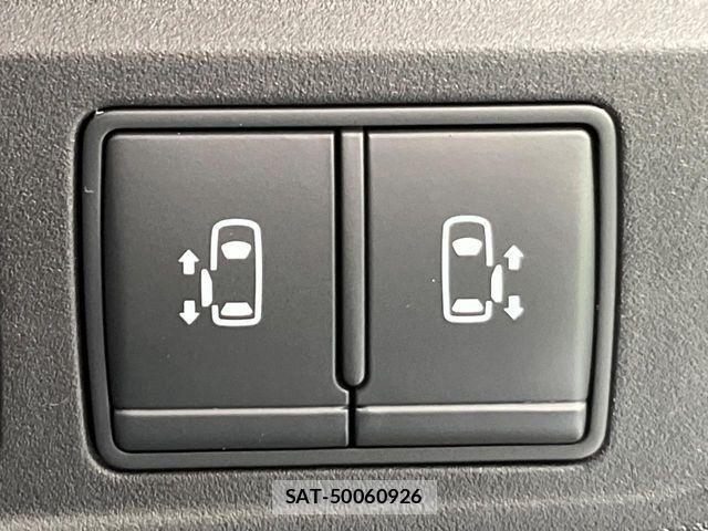 Nissan SERENA 2020-02 8210051-4