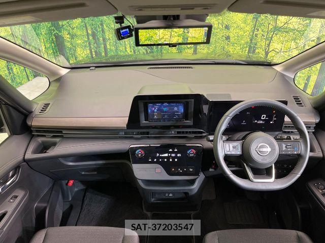 Nissan SERENA 2023-10 8210054-1