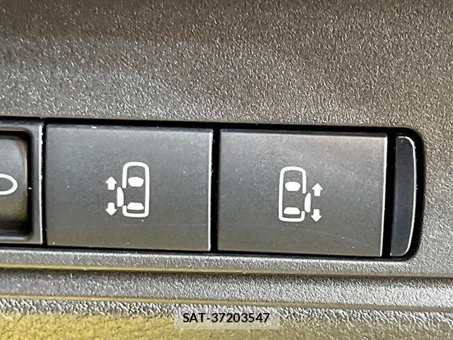 Nissan SERENA 2023-10 8210054-5