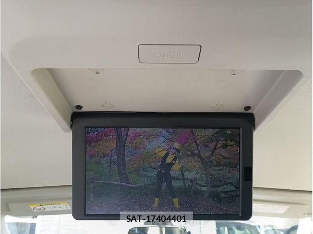 Nissan SERENA 2018-07 8210078-13