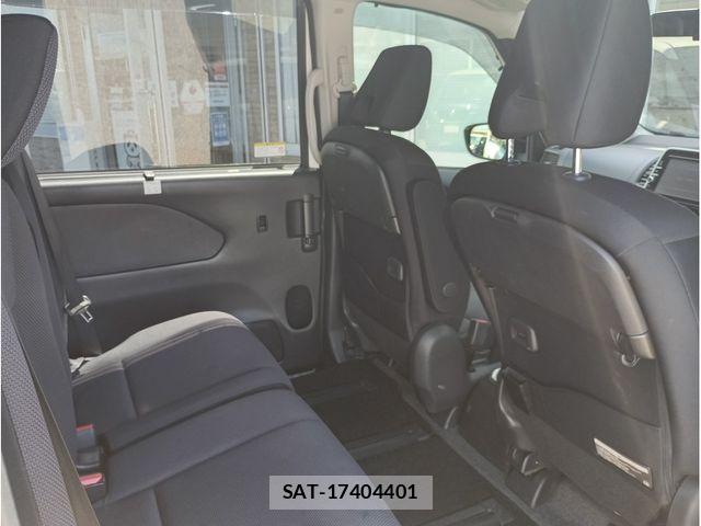 Nissan SERENA 2018-07 8210078-1