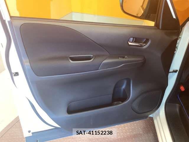 Nissan SERENA 2021-12 8210057-15