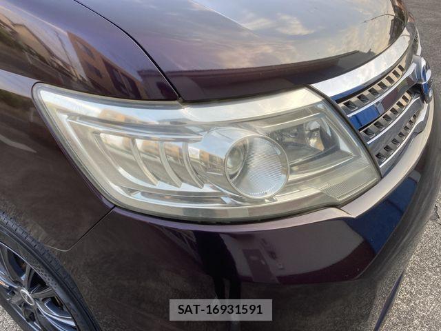 Nissan SERENA 2009-09 8210086-28