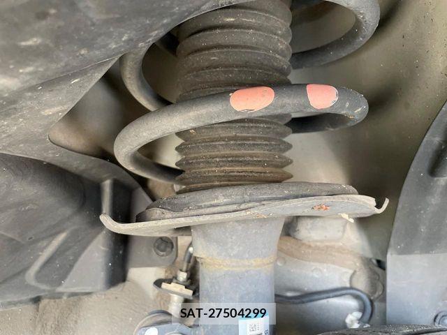 Nissan SERENA 2018-03 8210076-19