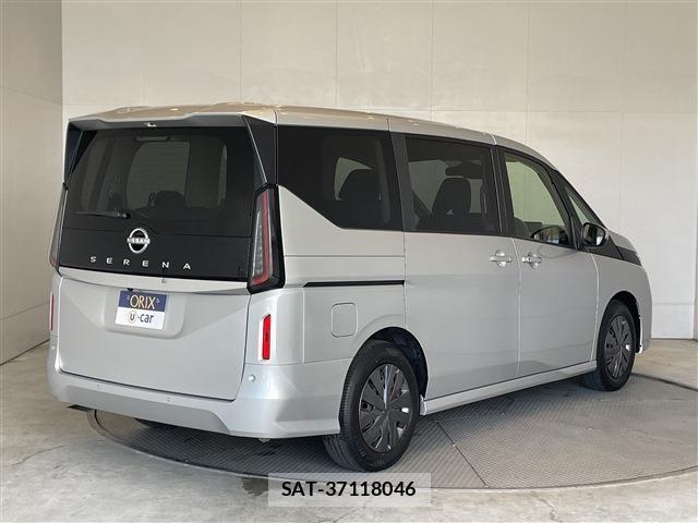 Nissan SERENA 2023-10 8210065-1