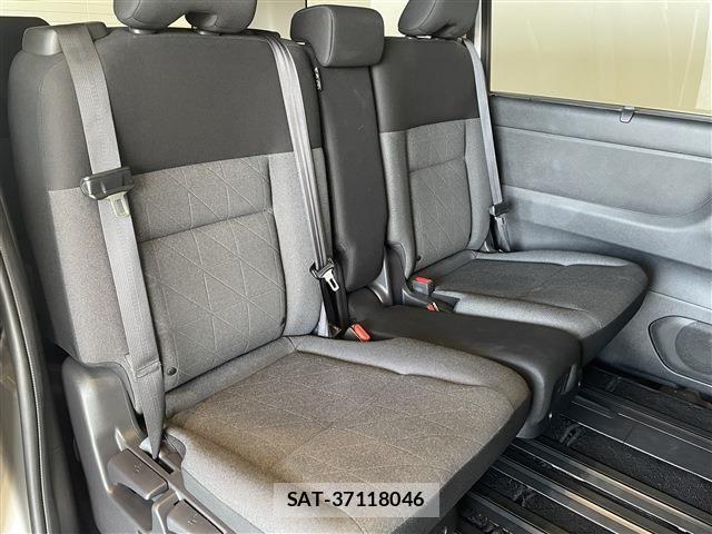 Nissan SERENA 2023-10 8210065-25
