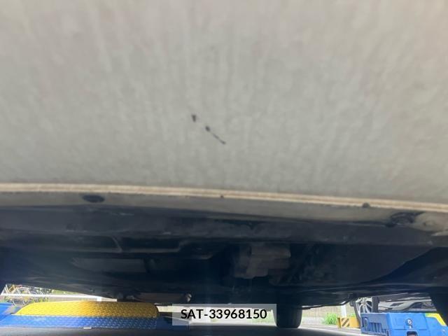Nissan SERENA 2007-07 8210093-10