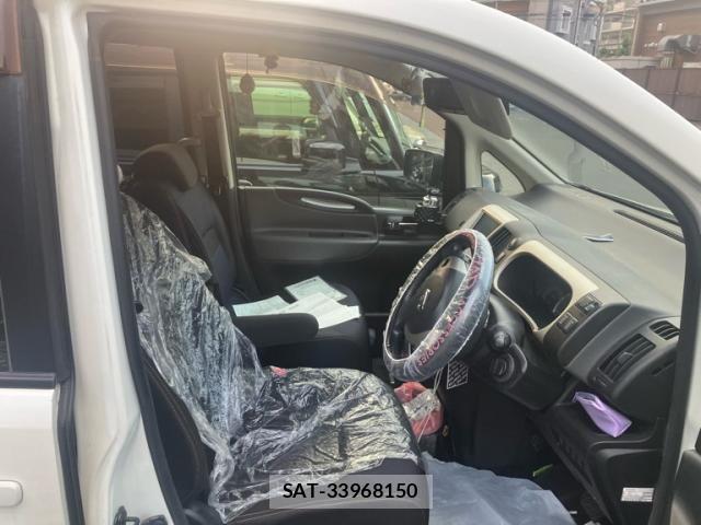 Nissan SERENA 2007-07 8210093-14
