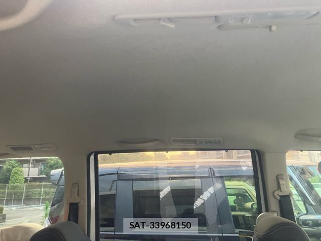 Nissan SERENA 2007-07 8210093-17