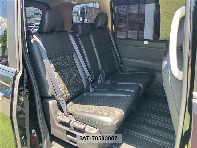 Nissan SERENA 2023-08 8210031-14
