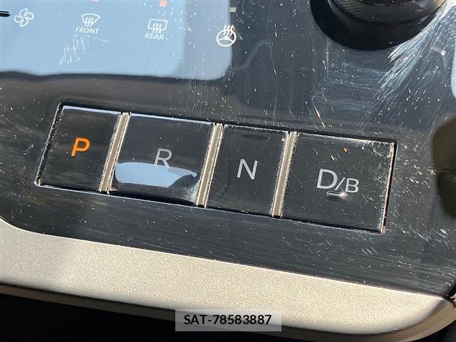 Nissan SERENA 2023-08 8210031-24