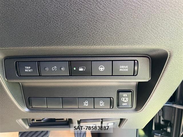 Nissan SERENA 2023-08 8210031-28