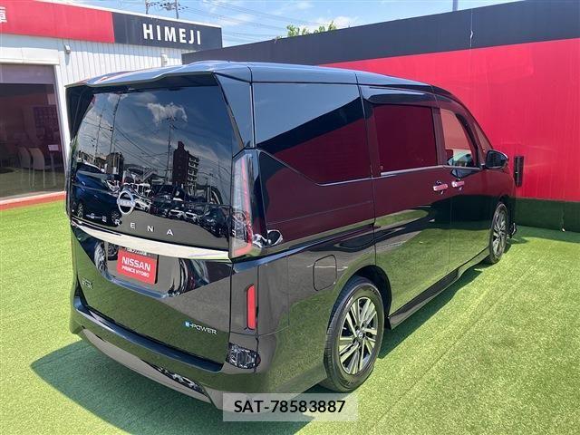Nissan SERENA 2023-08 8210031-5