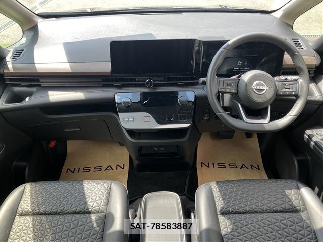 Nissan SERENA 2023-08 8210031-8