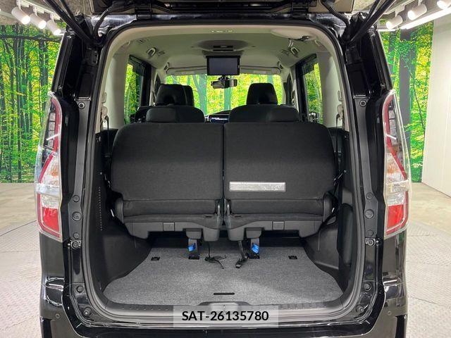 Nissan SERENA 2022-11 8210068-11