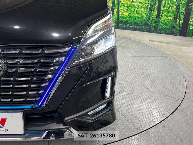 Nissan SERENA 2022-11 8210068-13