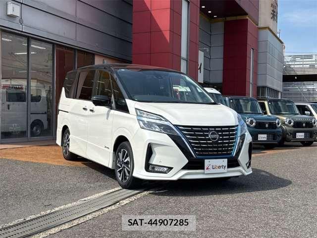 Nissan SERENA 2021-08 8210055-12