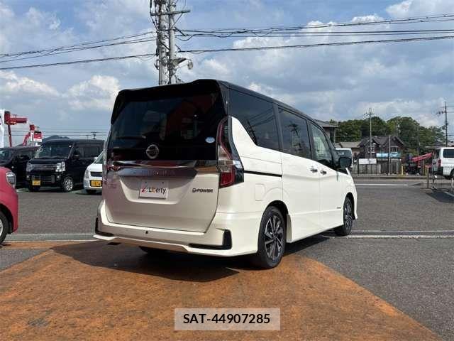 Nissan SERENA 2021-08 8210055-14