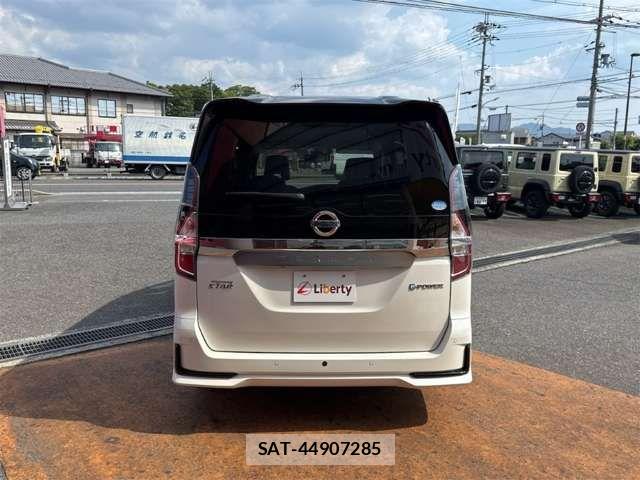 Nissan SERENA 2021-08 8210055-15
