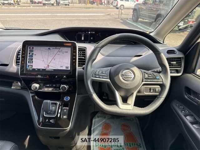Nissan SERENA 2021-08 8210055-1